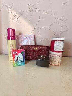 Coach Burgundy and Gold Essentials Accordion Zip Wallet